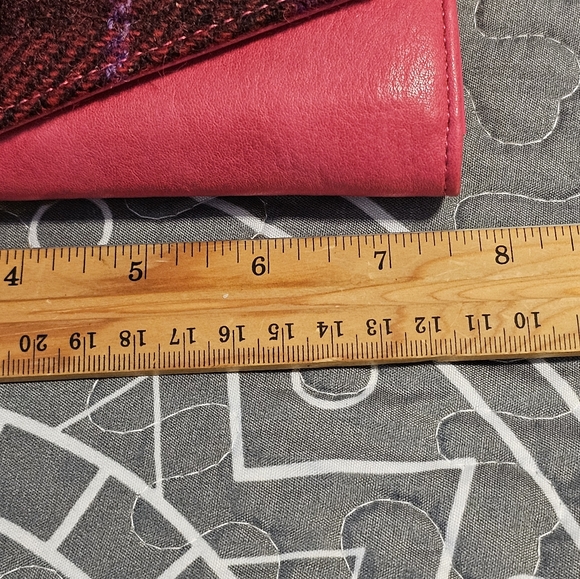 Islander Clasp Harris Tweed Wallet with dust cover, NWT, Large - Picture 4 of 9